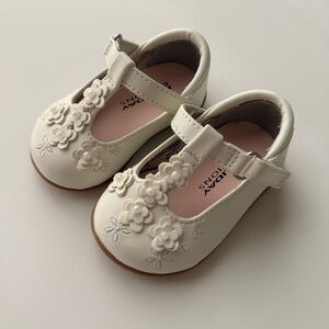 Holiday Editions Ivory Floral T-Strap Mary Jane Shoes baby size 2